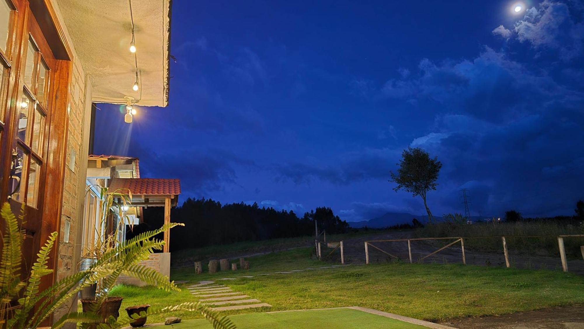 Cuscungo Cotopaxi Hostel & Lodge Chasqui Exteriör bild
